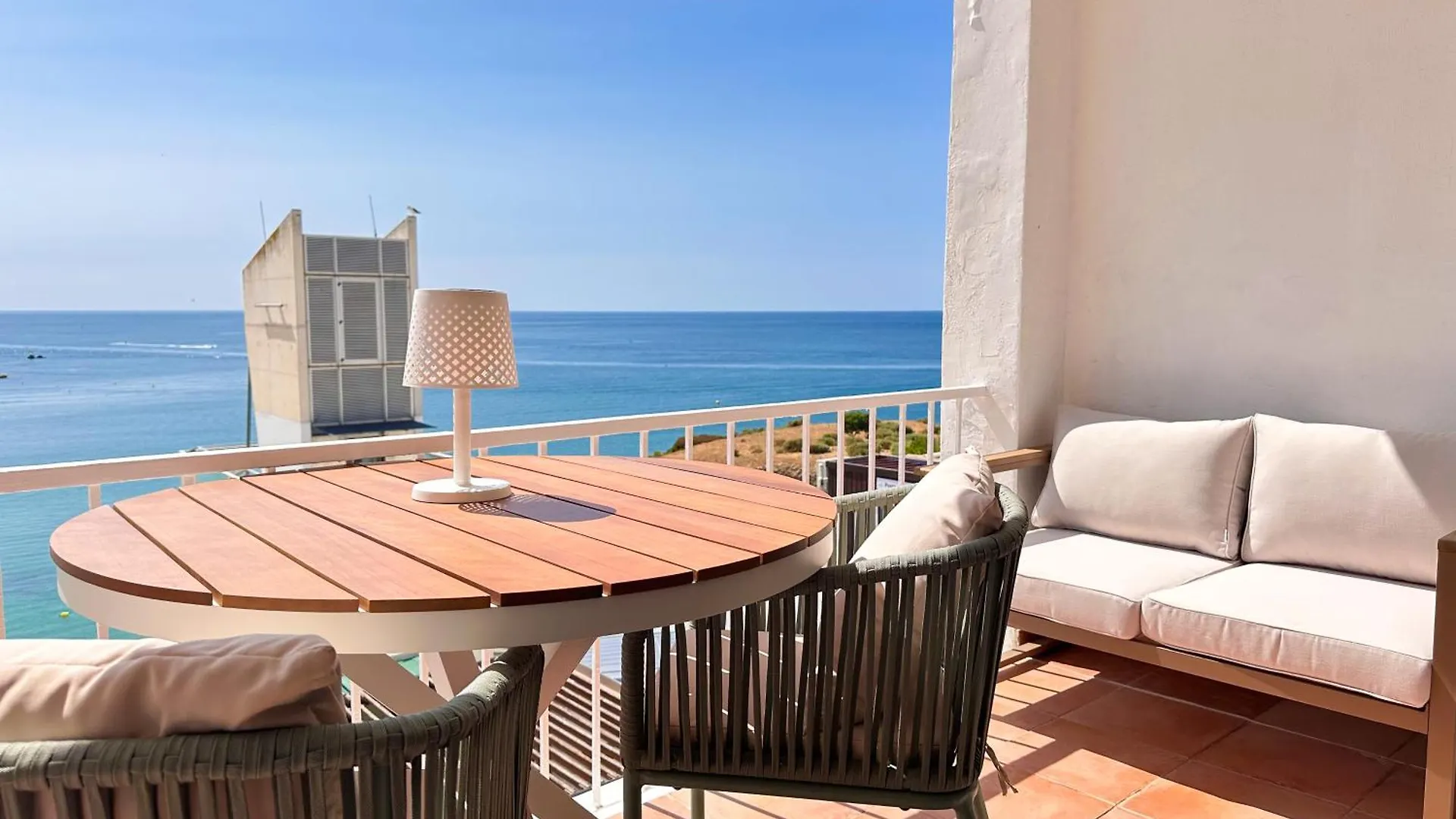 Oceanview Apartment By Becherish Albufeira